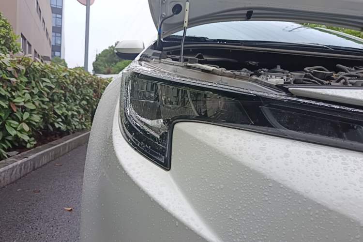 Used Toyota Levin 2022 Facelift TNGA 1.5L CVT Progressive Edition Right Front Headlight