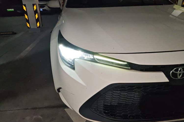 Used Toyota Levin 2022 Facelift TNGA 1.5L CVT Progressive Edition Right Front Headlight