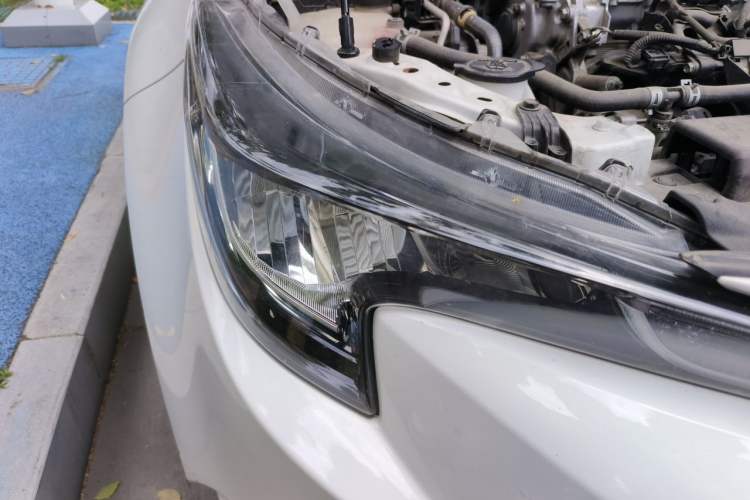 Used Toyota Levin 2022 Facelift TNGA 1.5L CVT Progressive Edition Right Front Headlight