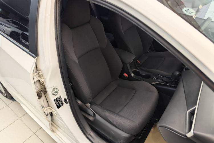 Used Toyota Levin 2022 Facelift TNGA 1.5L CVT Progressive Edition Right Front Seat
