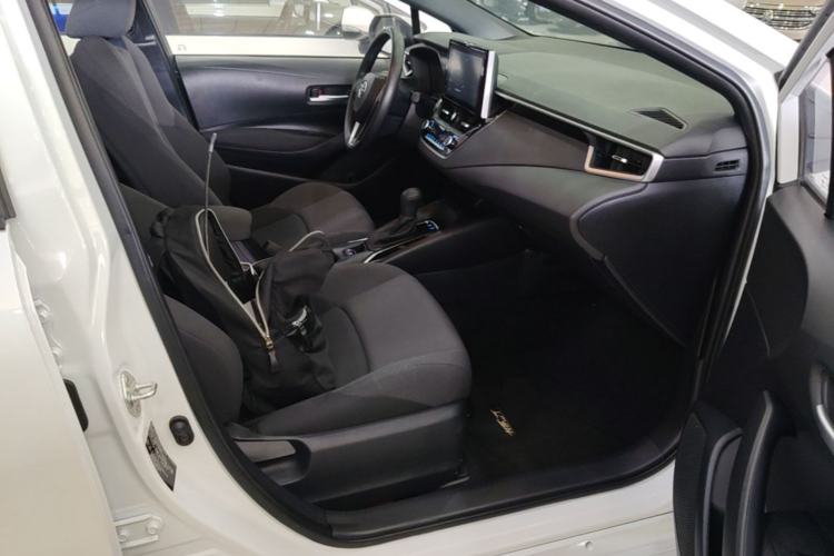 Used Toyota Levin 2022 185T CVT Luxury Edition Right Front Seat