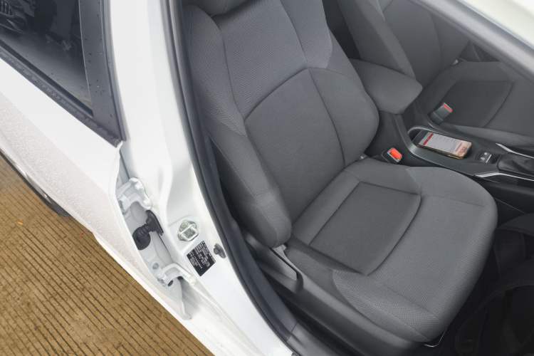 Used Toyota Levin 2022 185T CVT Luxury Edition Right Front Seat