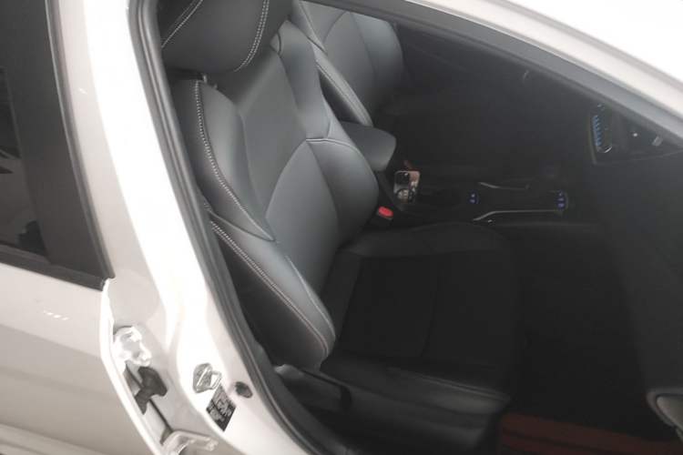 Used Toyota Levin 2022 185T CVT Luxury Edition Right Front Seat