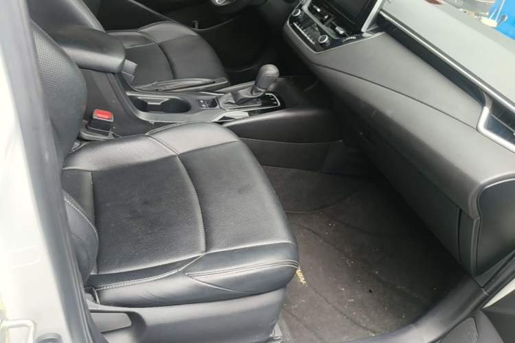 Used Toyota Levin 2022 185T CVT Luxury Edition Right Front Seat