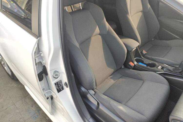 Used Toyota Levin 2022 Facelift TNGA 1.5L CVT Progressive Edition Right Front Seat