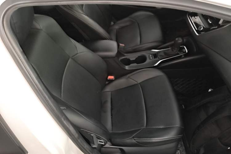 Used Toyota Levin 2022 185T CVT Luxury Edition Right Front Seat