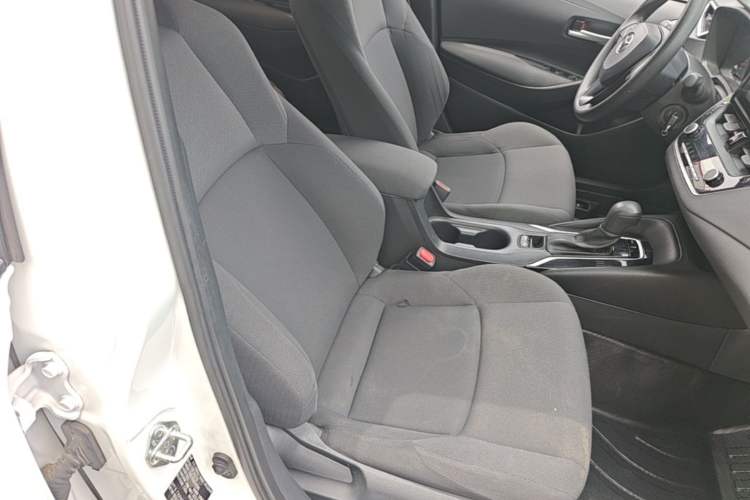 Used Toyota Levin 2022 Facelift TNGA 1.5L CVT Progressive Edition Right Front Seat