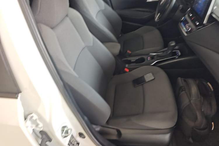 Used Toyota Levin 2022 185T CVT Luxury Edition Right Front Seat