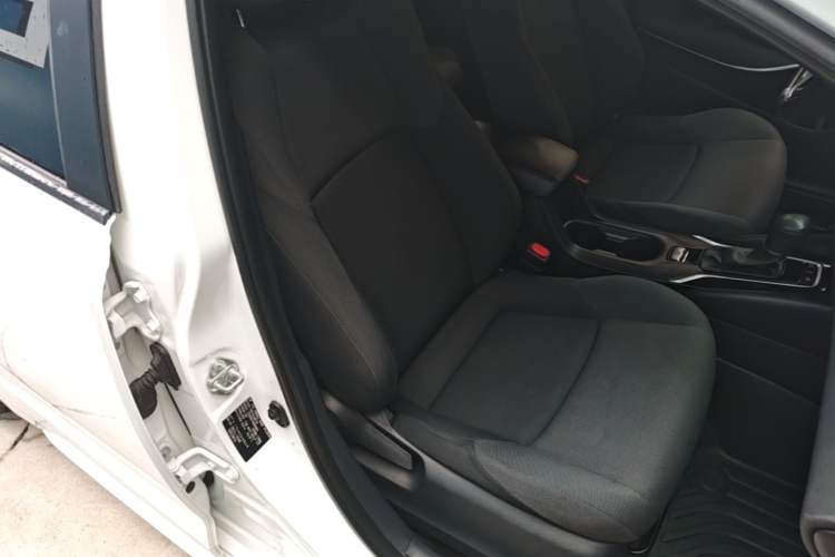 Used Toyota Levin 2022 Dual-Motor 1.8H E-CVT Leading Edition Right Front Seat
