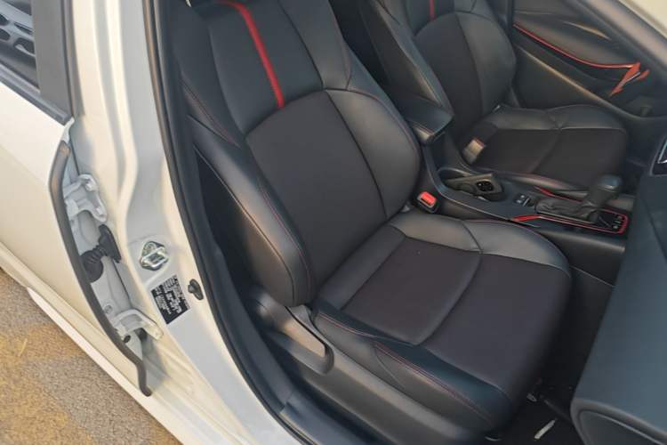 Used Toyota Levin 2022 Dual-Motor 1.8H E-CVT Sport Edition Right Front Seat