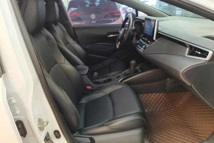 Used Toyota Levin 2022 185T CVT Luxury Edition Right Front Seat