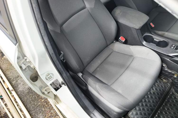 Used Toyota Levin 2022 Facelift TNGA 1.5L CVT Progressive Edition Right Front Seat
