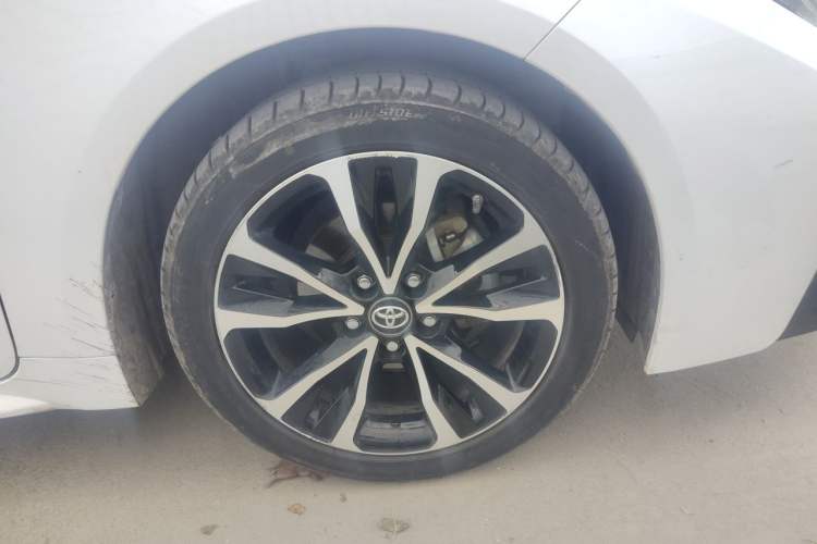Used Toyota Levin 2022 185T CVT Sport Edition Right Front Wheel Hub