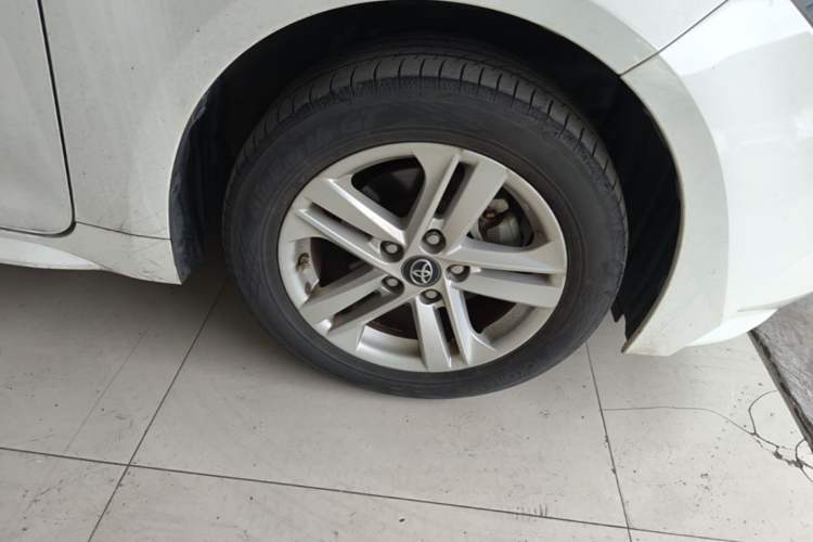 Used Toyota Levin 2022 185T CVT Luxury Edition Right Front Wheel Hub