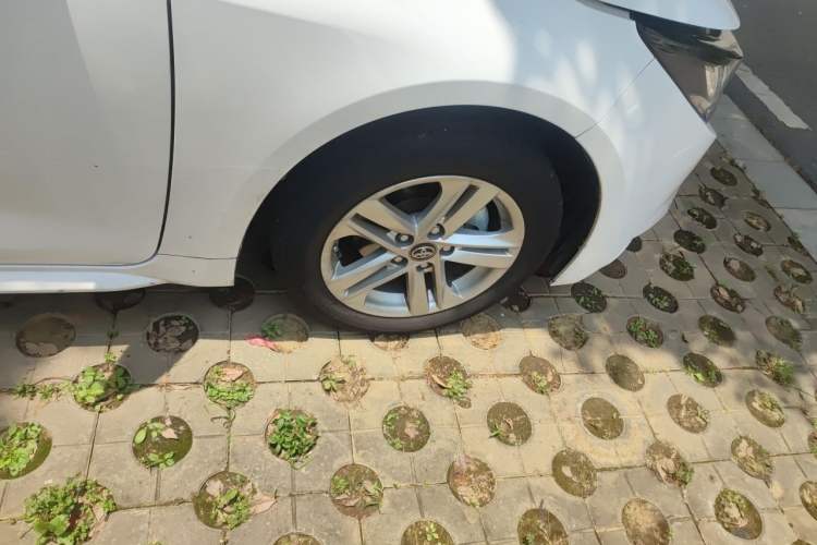 Used Toyota Levin 2022 Dual-Motor 1.8H E-CVT Leading Edition Right Front Wheel Hub