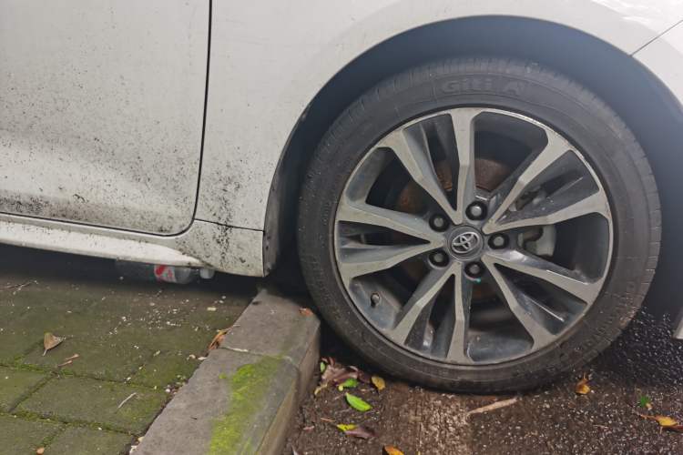 Used Toyota Levin 2022 Dual-Motor 1.8H E-CVT Sport Edition Right Front Wheel Hub