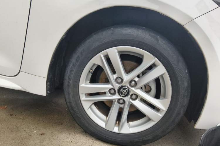 Used Toyota Levin 2022 185T CVT Luxury Edition Right Front Wheel Hub