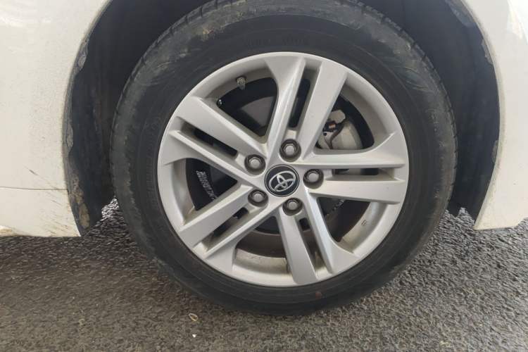 Used Toyota Levin 2022 185T CVT Luxury Edition Right Front Wheel Hub