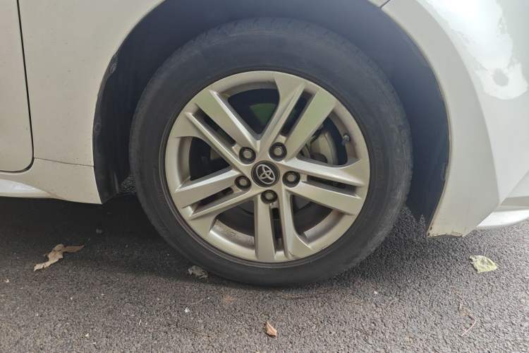 Used Toyota Levin 2022 185T CVT Luxury Edition Right Front Wheel Hub