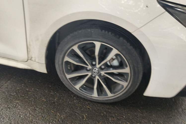 Used Toyota Levin 2022 185T CVT Sport Edition Right Front Wheel Hub