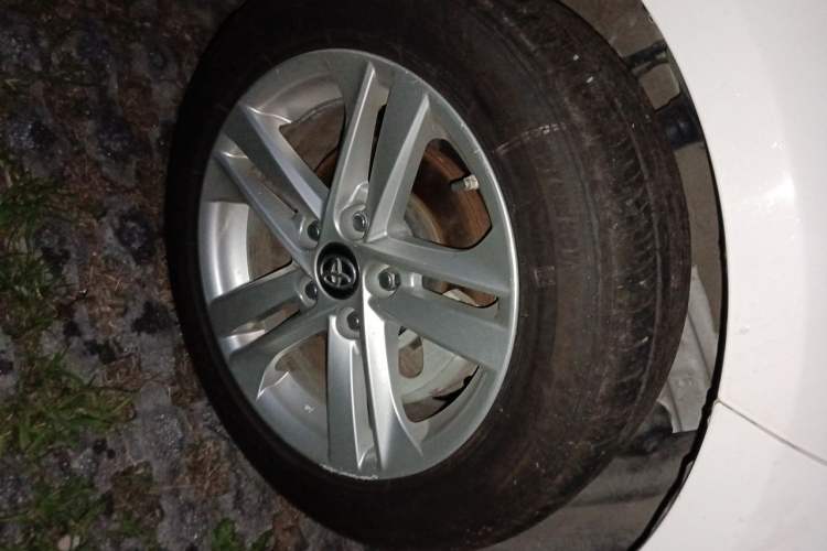 Used Toyota Levin 2022 Dual-Engine 1.8H E-CVT Luxury Edition Right Front Wheel Hub
