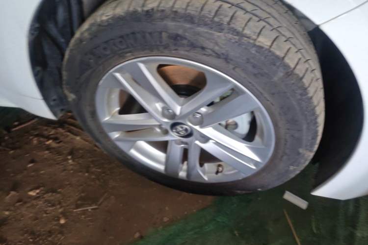 Used Toyota Levin 2022 185T CVT Luxury Edition Right Front Wheel Hub