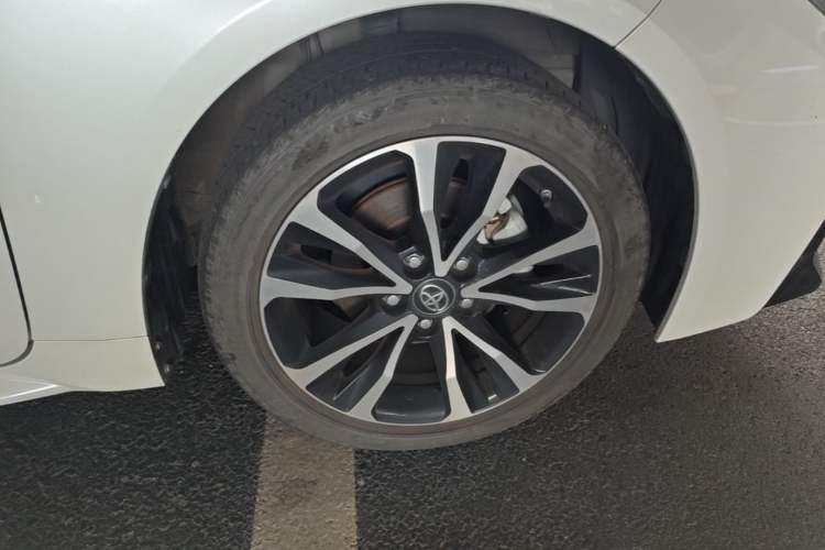 Used Toyota Levin 2022 185T CVT Sport Edition Right Front Wheel Hub