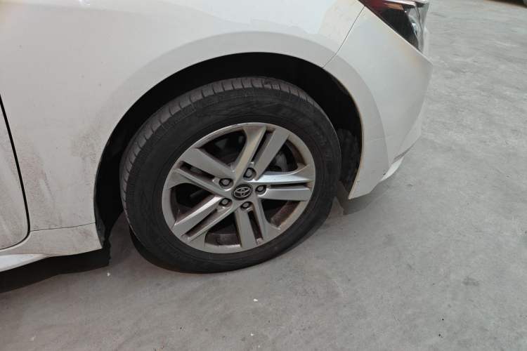 Used Toyota Levin 2022 185T CVT Luxury Edition Right Front Wheel Hub