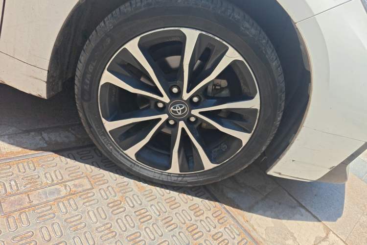 Used Toyota Levin 2022 185T CVT Sport Edition Right Front Wheel Hub