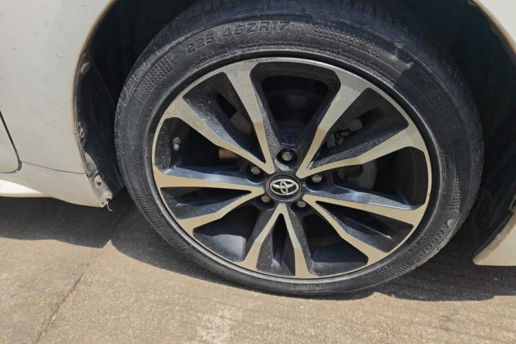 Used Toyota Levin 2022 185T CVT Sport Edition Right Front Wheel Hub