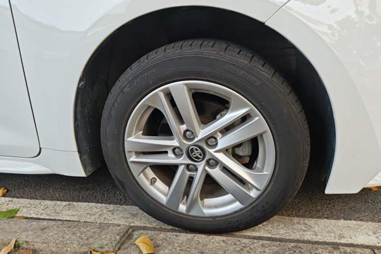 Used Toyota Levin 2022 185T CVT Luxury Edition Right Front Wheel Hub