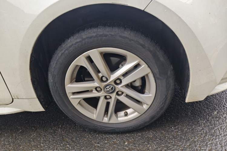 Used Toyota Levin 2022 185T CVT Luxury Edition Right Front Wheel Hub
