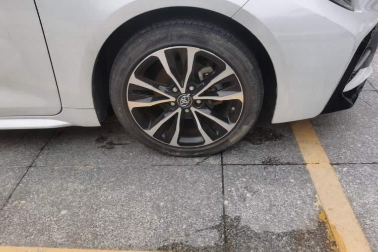 Used Toyota Levin 2022 185T CVT Sport Edition Right Front Wheel Hub