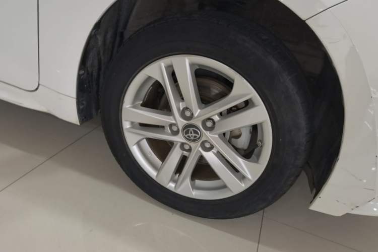 Used Toyota Levin 2022 185T CVT Luxury Edition Right Front Wheel Hub