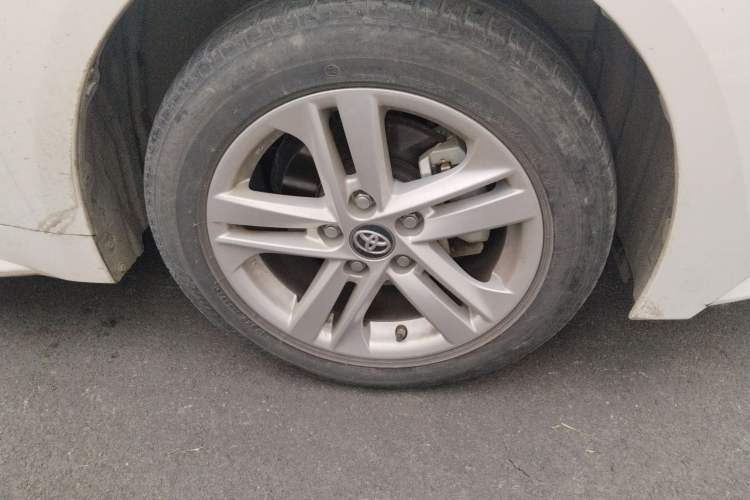 Used Toyota Levin 2022 185T CVT Luxury Edition Right Front Wheel Hub