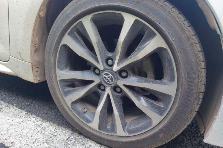 Used Toyota Levin 2022 185T CVT Sport Edition Right Front Wheel Hub
