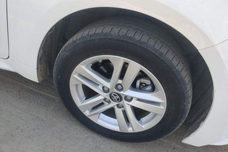 Used Toyota Levin 2022 185T CVT Luxury Edition Right Front Wheel Hub