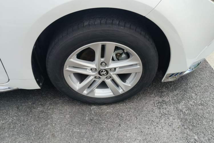Used Toyota Levin 2022 185T CVT Luxury Edition Right Front Wheel Hub
