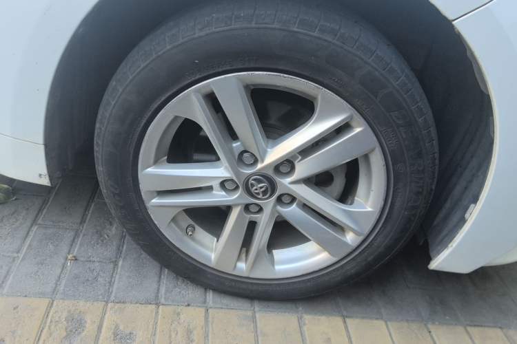Used Toyota Levin 2022 Dual-Motor 1.8H E-CVT Progressive Edition Right Front Wheel Hub