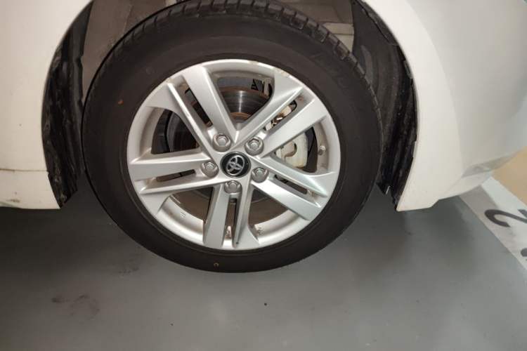 Used Toyota Levin 2022 Dual-Motor 1.8H E-CVT Progressive Edition Right Front Wheel Hub