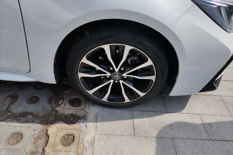 Used Toyota Levin 2022 185T CVT Sport Edition Right Front Wheel Hub