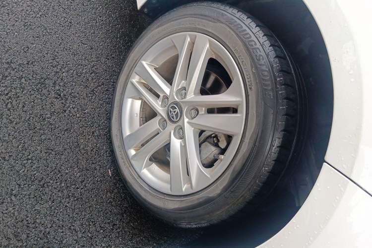 Used Toyota Levin 2022 Dual-Engine 1.8H E-CVT Luxury Edition Right Front Wheel Hub