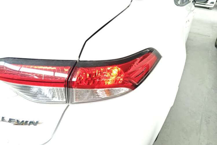 Used Toyota Levin 2022 Facelift TNGA 1.5L CVT Progressive Edition Right Rear Taillight