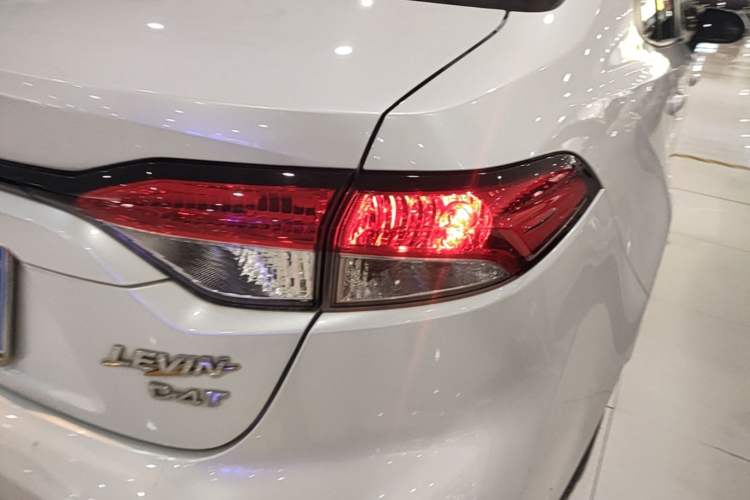 Used Toyota Levin 2022 185T CVT Sport Edition Right Rear Taillight