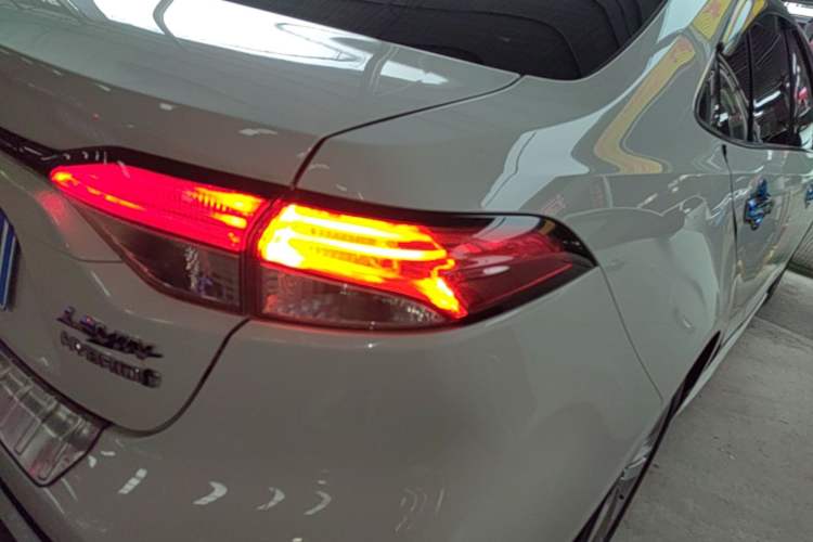 Used Toyota Levin 2022 Dual-Motor 1.8H E-CVT Leading Edition Right Rear Taillight