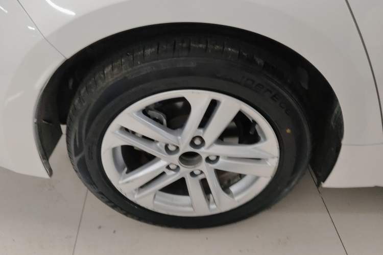 Used Toyota Levin 2022 Facelift TNGA 1.5L CVT Progressive Edition Right Rear Wheel Hub