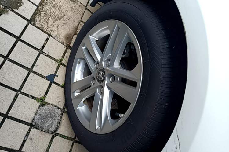 Used Toyota Levin 2022 Facelift TNGA 1.5L CVT Progressive Edition Right Rear Wheel Hub