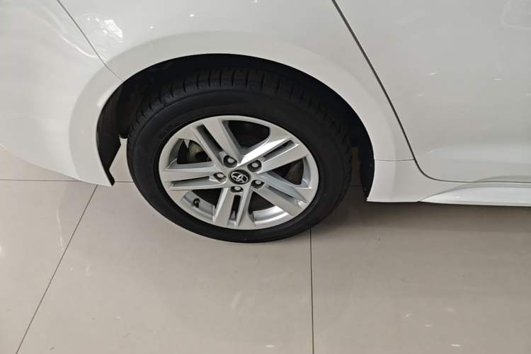 Used Toyota Levin 2022 185T CVT Luxury Edition Right Rear Wheel Hub