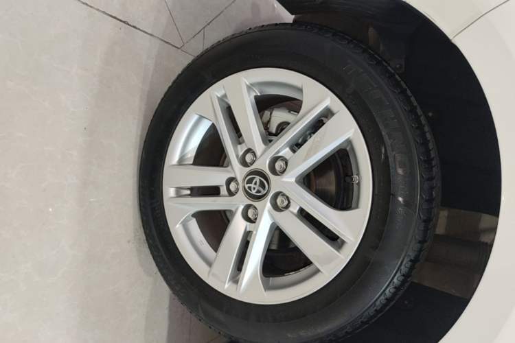 Used Toyota Levin 2022 Dual-Motor 1.8H E-CVT Progressive Edition Right Rear Wheel Hub
