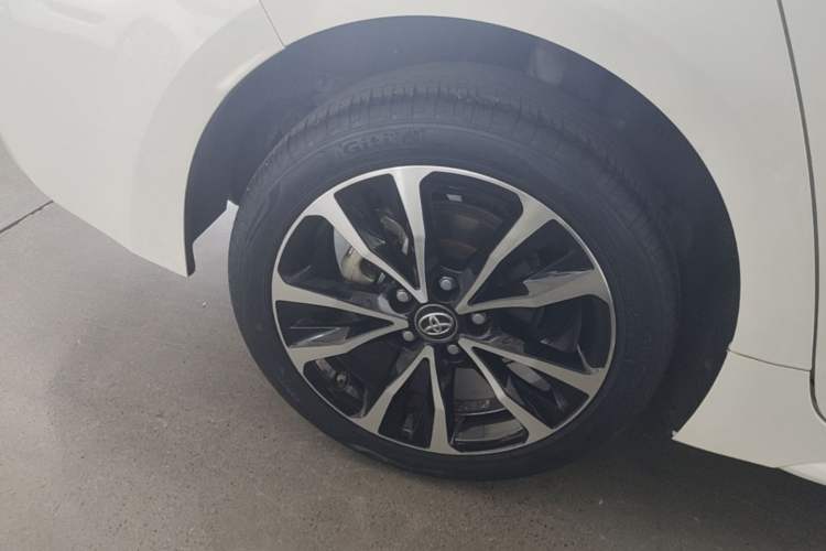 Used Toyota Levin 2022 Dual-Motor 1.8H E-CVT Sport Edition Right Rear Wheel Hub
